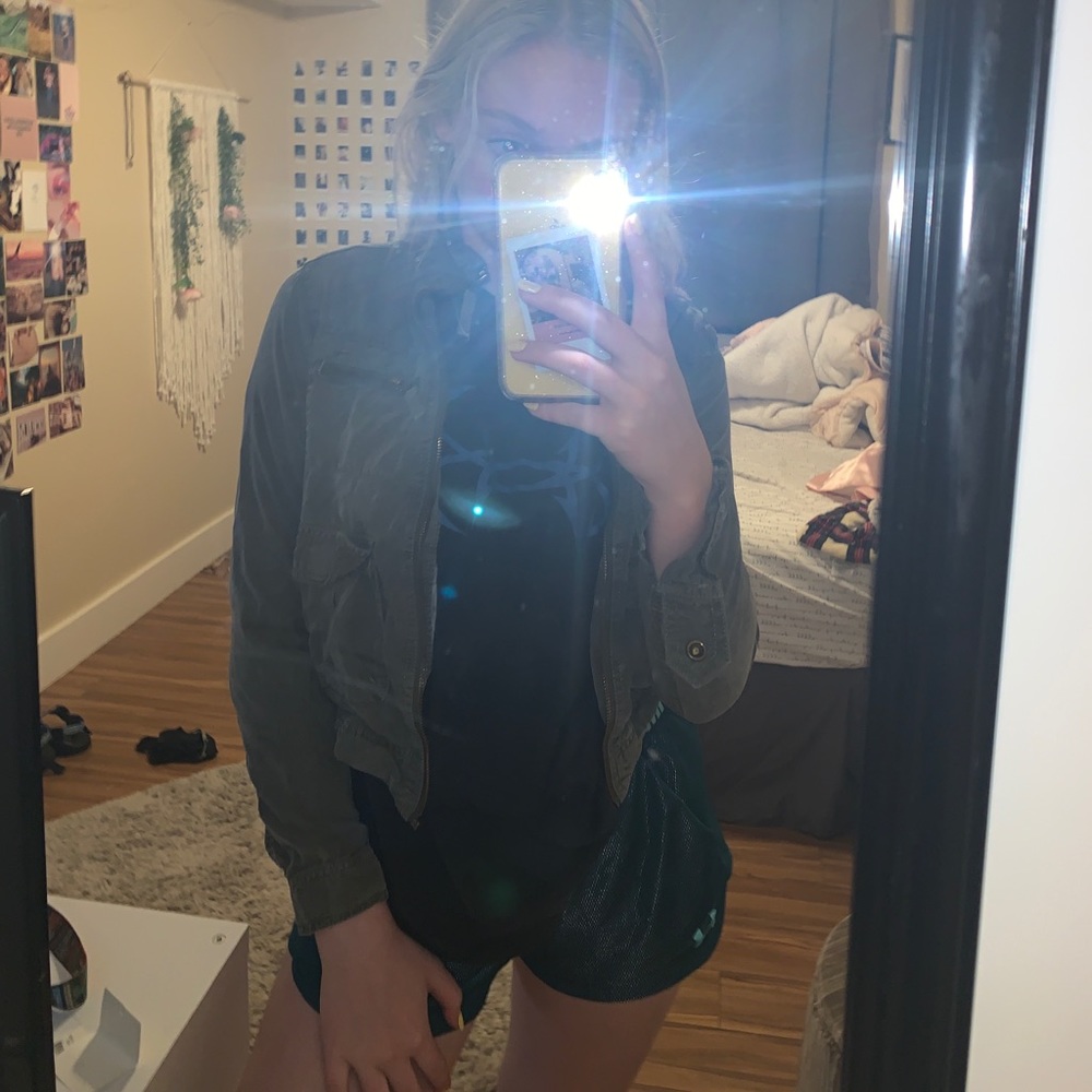 Jacket - Picture 3 of 3